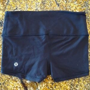 Lululemon shorts spandex